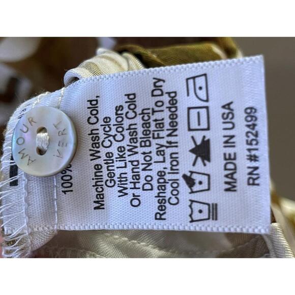 Amour Vert Women's Floral Silk Blouse - Size Medium - Picture 4 of 7